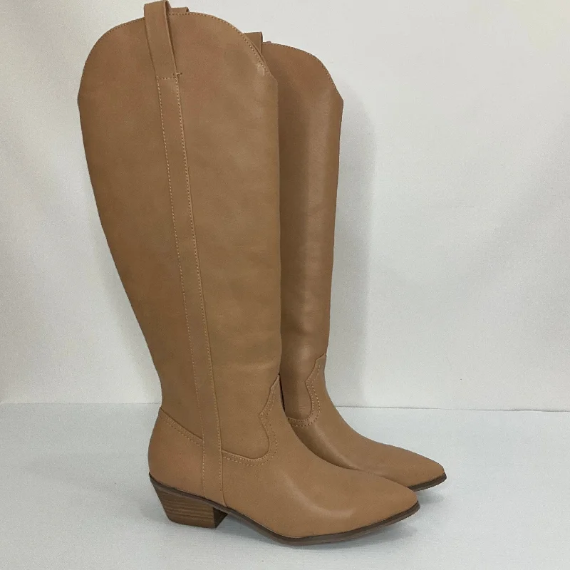 Tan Boots Western Universal Thread, Size 8.5