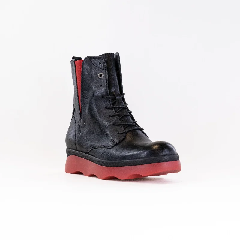 Wolky Akita WR (Women's) - Black/Red Savana Leather Wolky Akita WR (Women's) - Black/Red Savana Leather