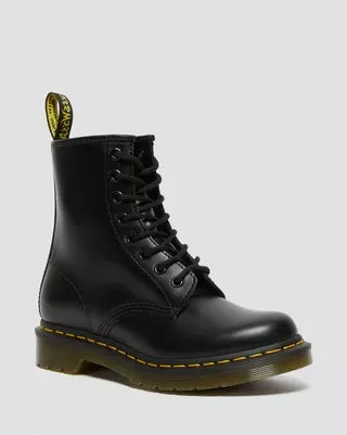 1460 Women's Black Leather Lace Up Boots 1460 Women's Black Leather Lace Up Boots