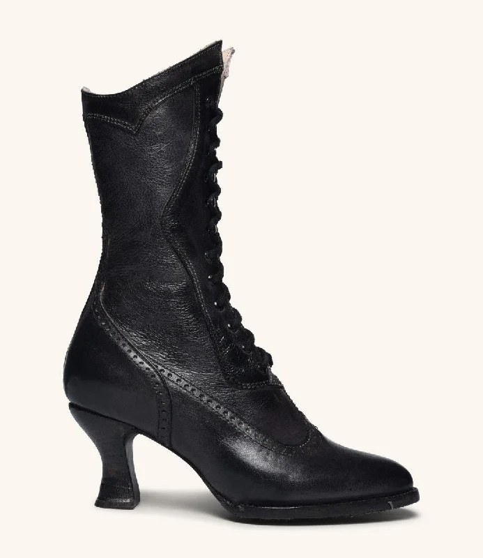Modern Victorian Lace Up Leather Boots in Black Modern Victorian Lace Up Leather Boots in Black