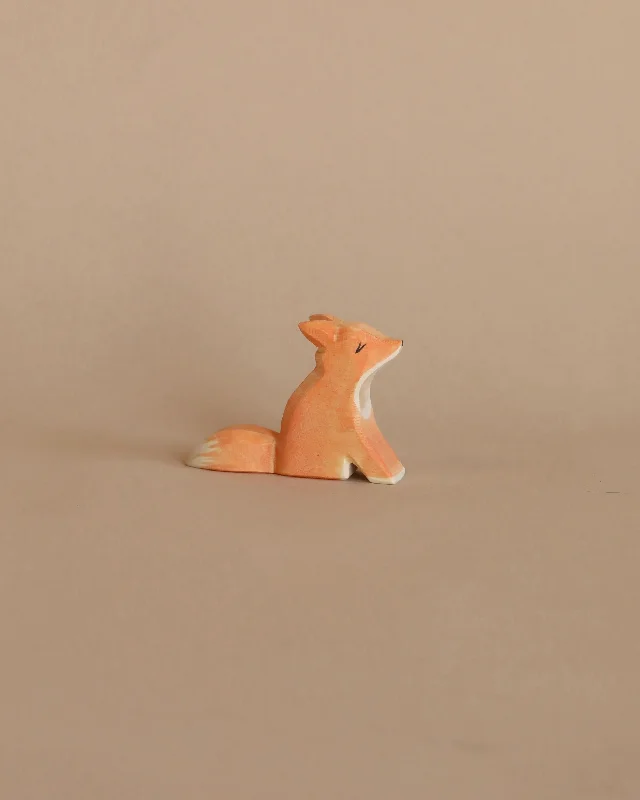 Ostheimer Small Fox - Sitting