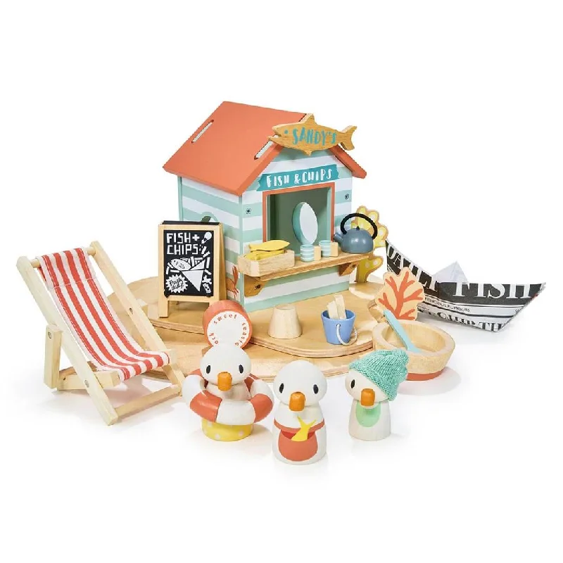 Sandy's Wooden Beach Hut